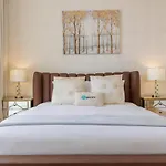 Higuests - Colorful Apartment In Bluewaters Close To Beach