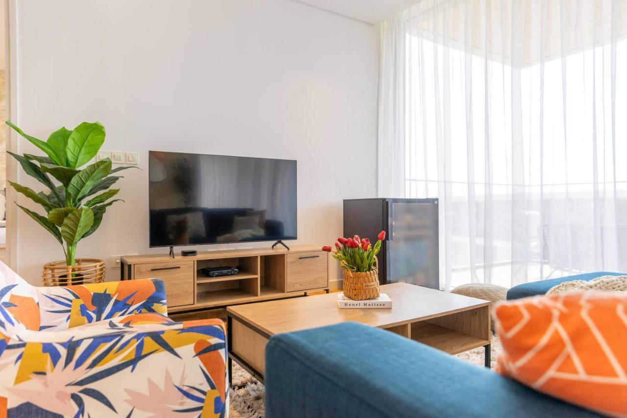 Apartment Higuests - Colorful In Bluewaters Close To