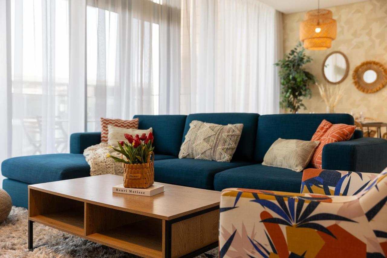 Apartment Higuests - Colorful In Bluewaters Close To Dubai